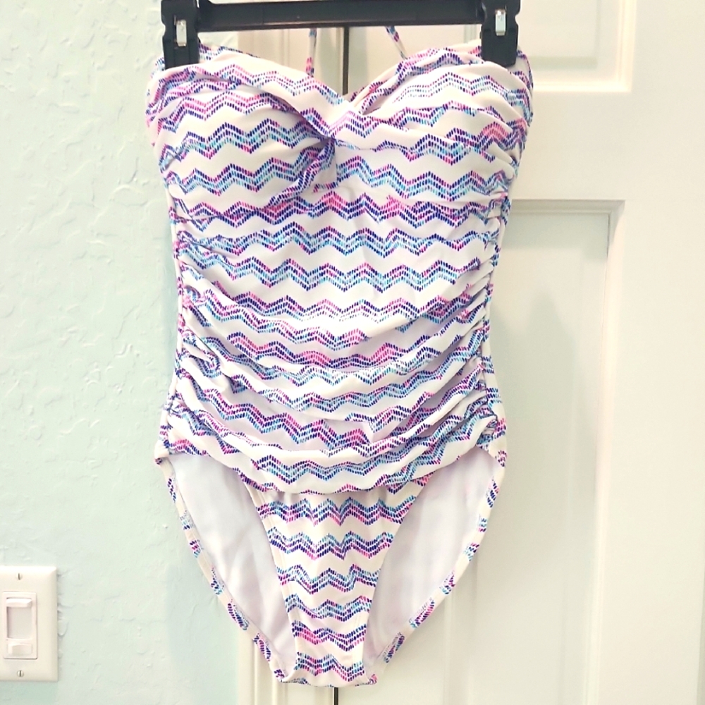 La Blanca Zigzag Patterned Swimsuit